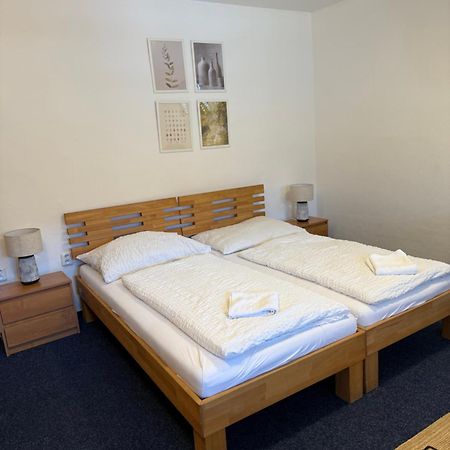 Mikulov Inn - Hotel Zeme Extérieur photo