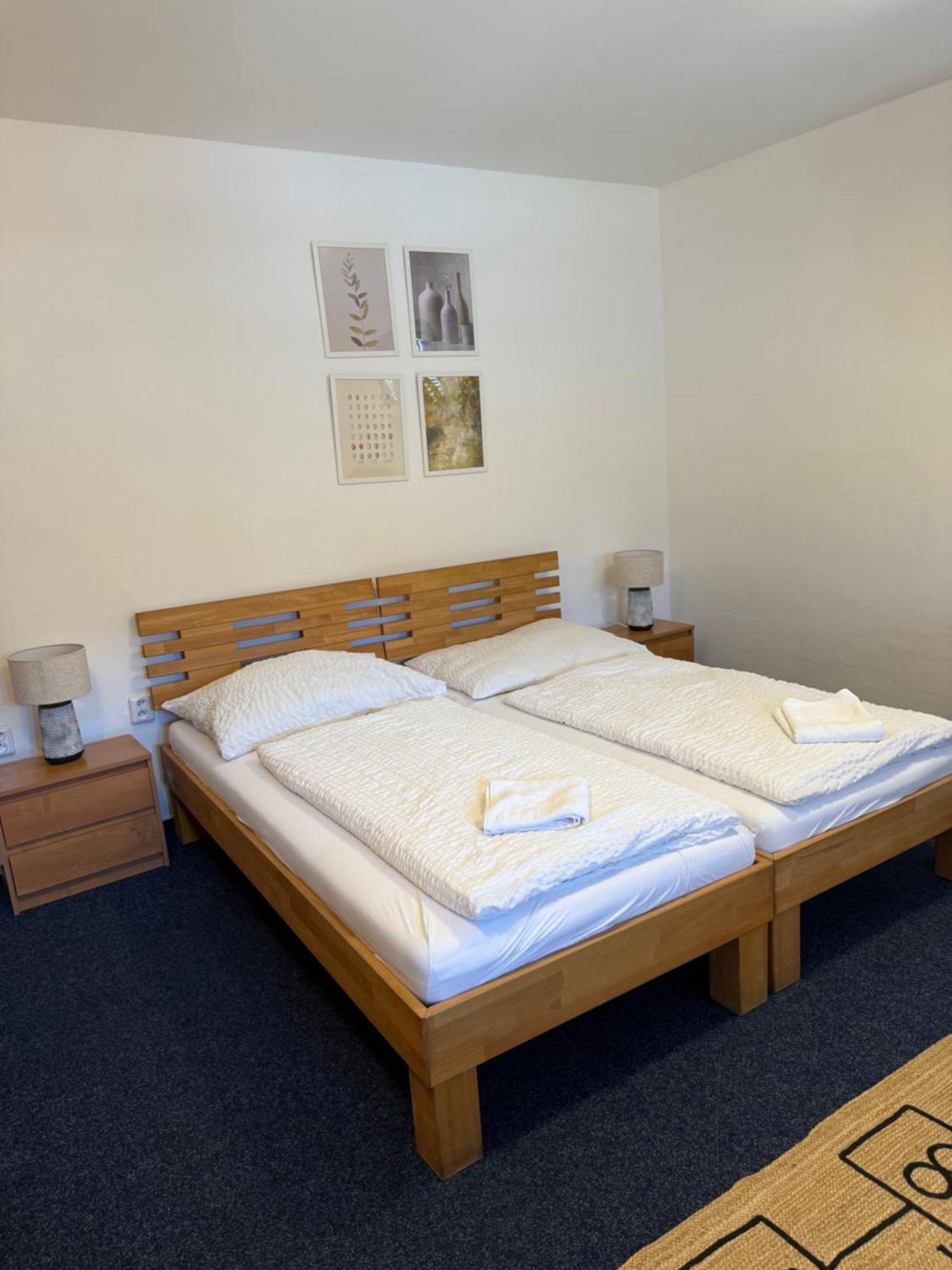 Mikulov Inn - Hotel Zeme Extérieur photo