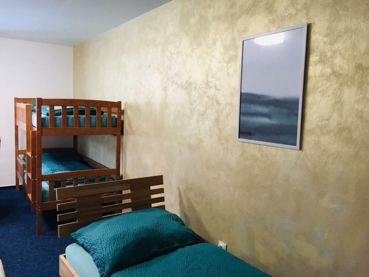 Mikulov Inn - Hotel Zeme Extérieur photo
