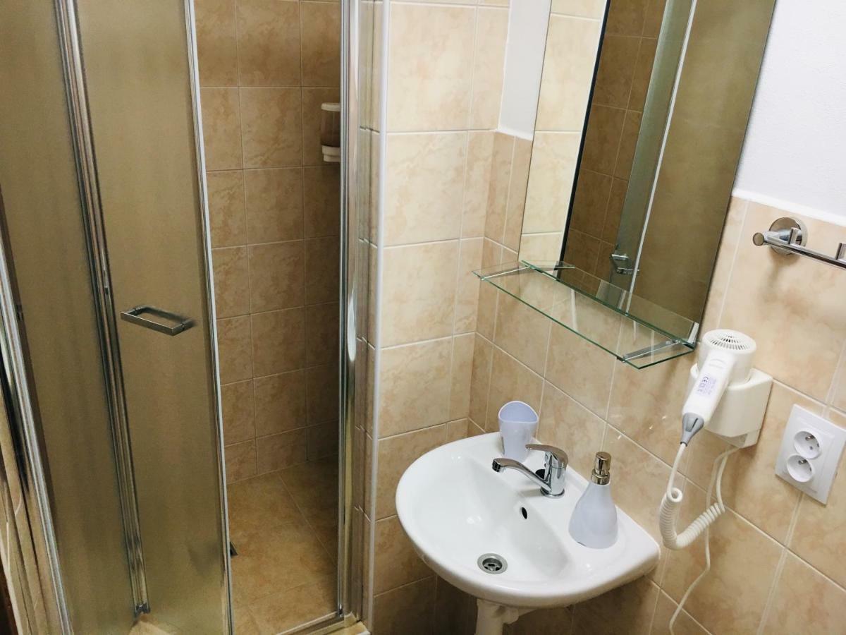 Mikulov Inn - Hotel Zeme Extérieur photo