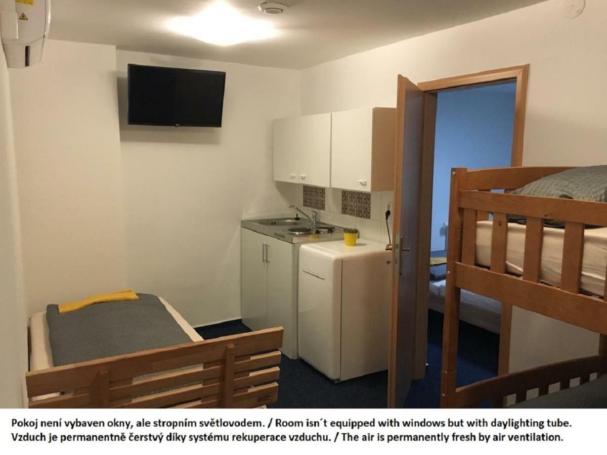Mikulov Inn - Hotel Zeme Extérieur photo